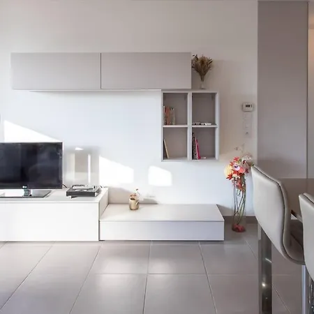 L8 Calm, Panoramic Sea View Withterrace, Parking & Ac Apartment Saint-Laurent-du-Var
