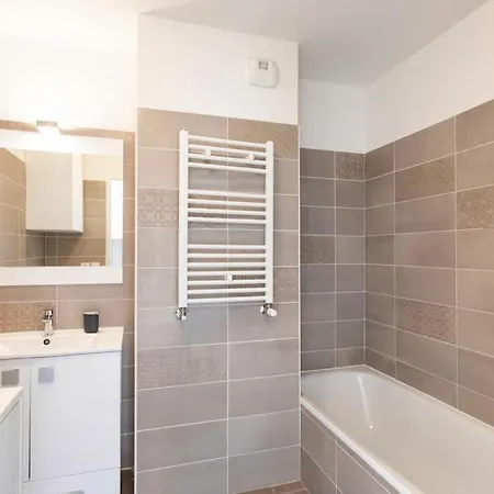L8 Calm, Panoramic Sea View Withterrace, Parking & Ac Apartment Saint-Laurent-du-Var
